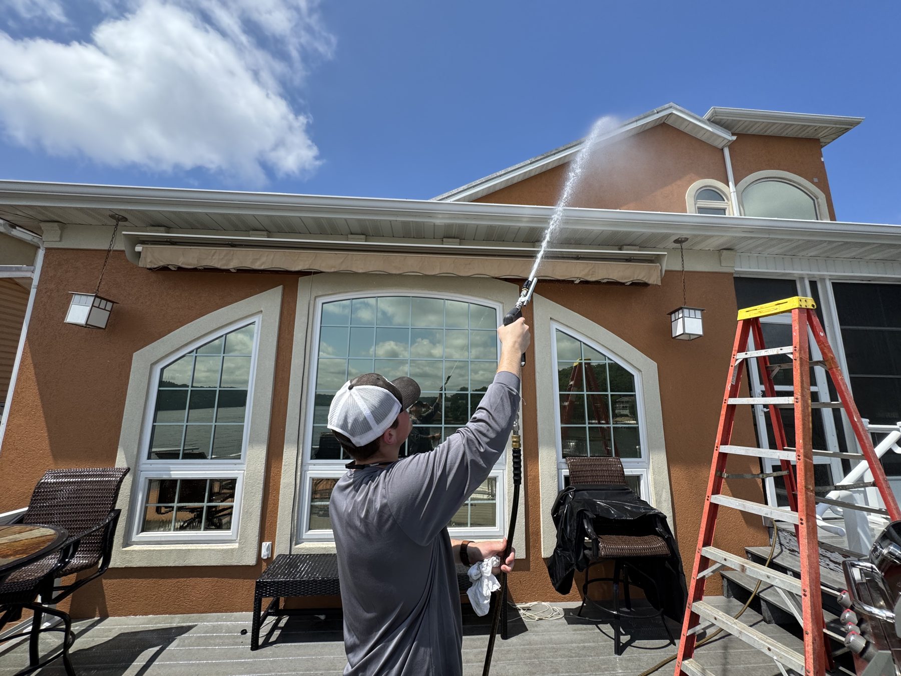 Restaurant Exterior Wash — TruShine Pressure Washing Murrells Inlet